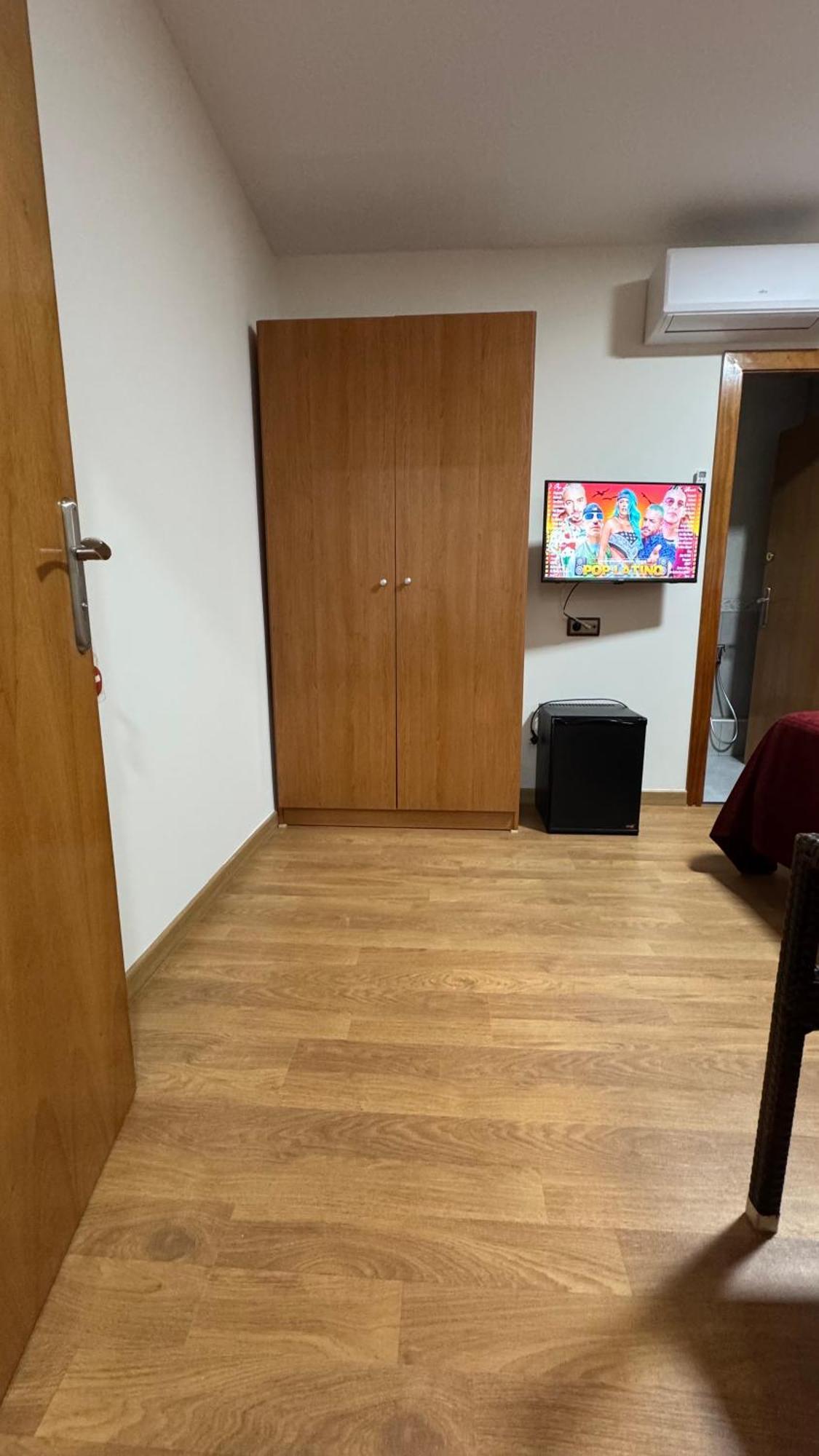 Hostal Madrazo Barcelona Eksteriør billede